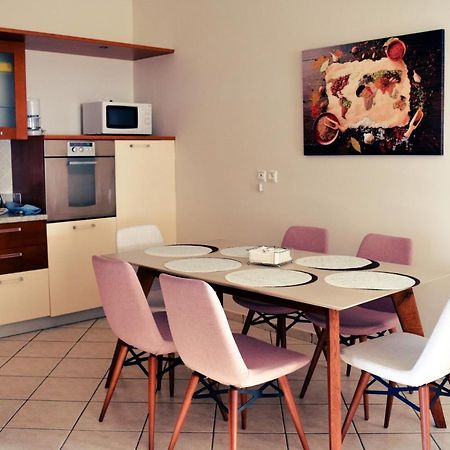 Luxury Seaview Apartment By The Sea Saronida 외부 사진